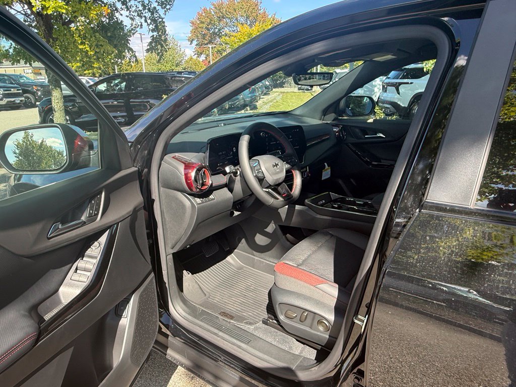 New 2027 Chevrolet Equinox RS w/ Safety and Technology Package AWD/4WD image 12