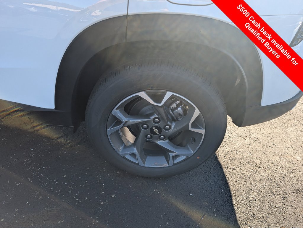 New 2026 Chevrolet Trax LT w/ LT Convenience Package FWD image 17