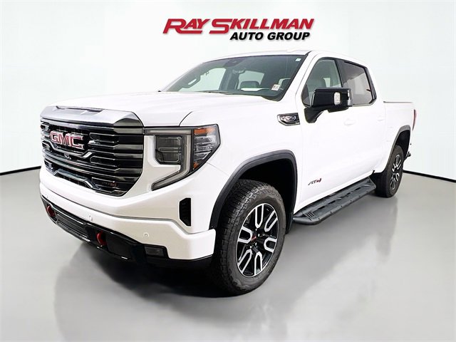 Used 2024 GMC Sierra 1500 AT4 w/ Technology Package image 3