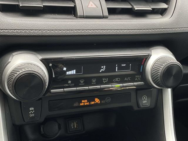 Used 2024 Toyota RAV4 LE image 28