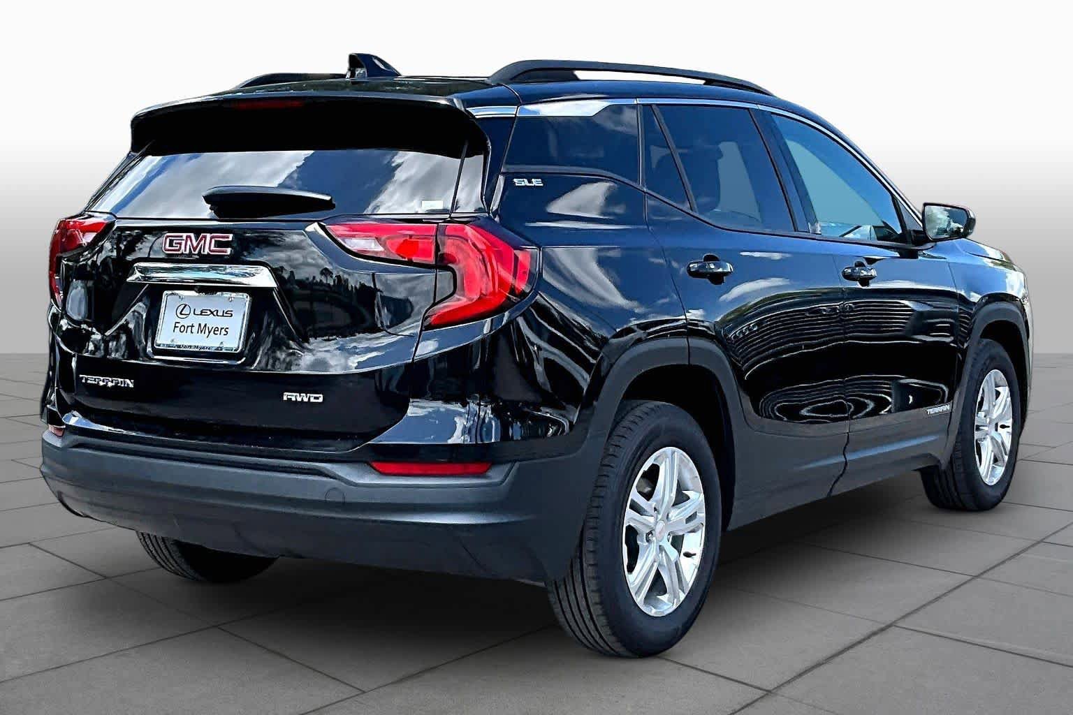Used 2019 GMC Terrain SLE w/ Driver Convenience Package AWD/4WD image 13
