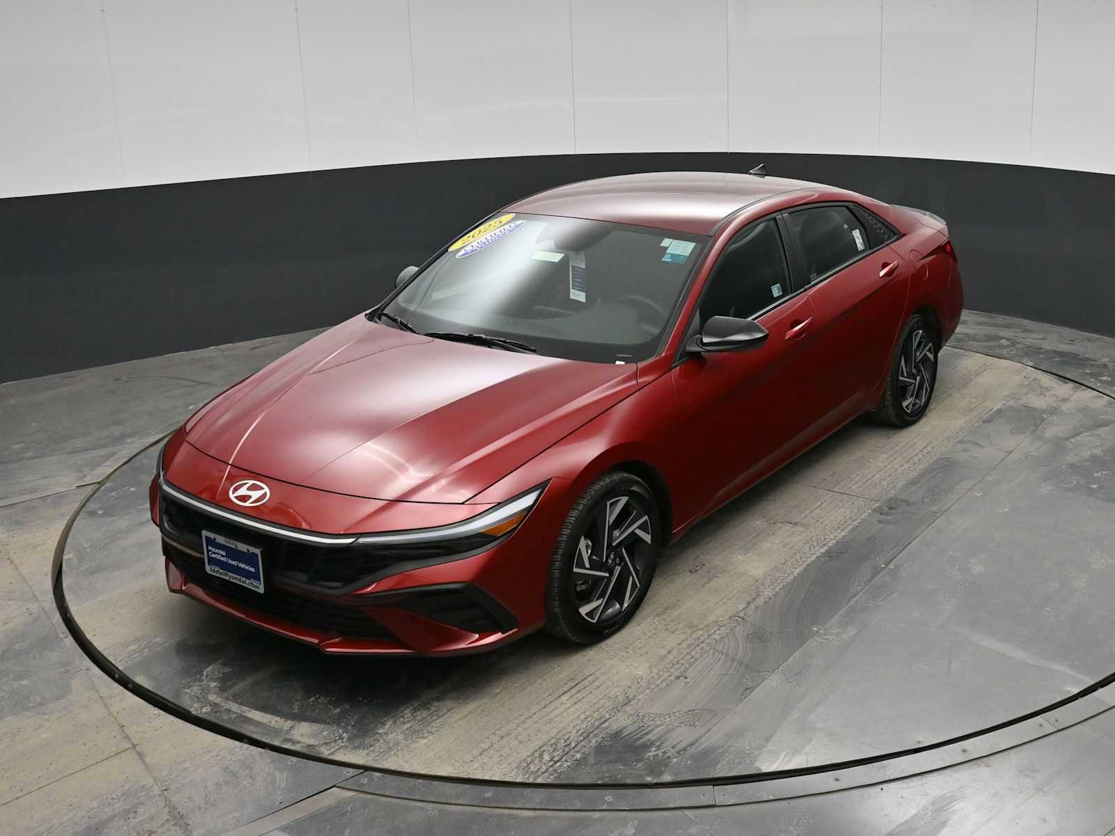 Certified 2025 Hyundai Elantra Sport image 24