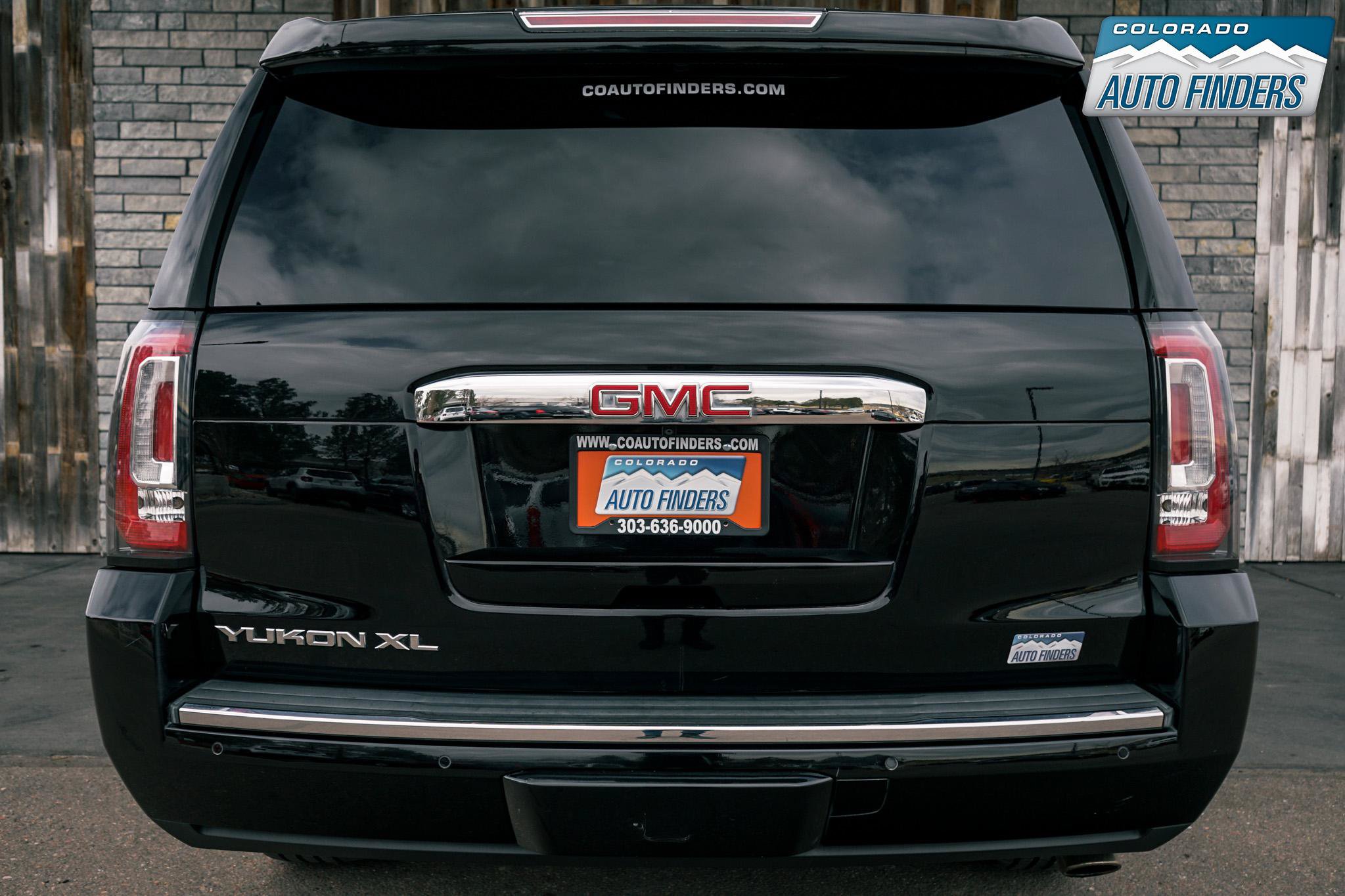 Used 2017 GMC Yukon XL Denali w/ Open Road Package AWD/4WD image 4