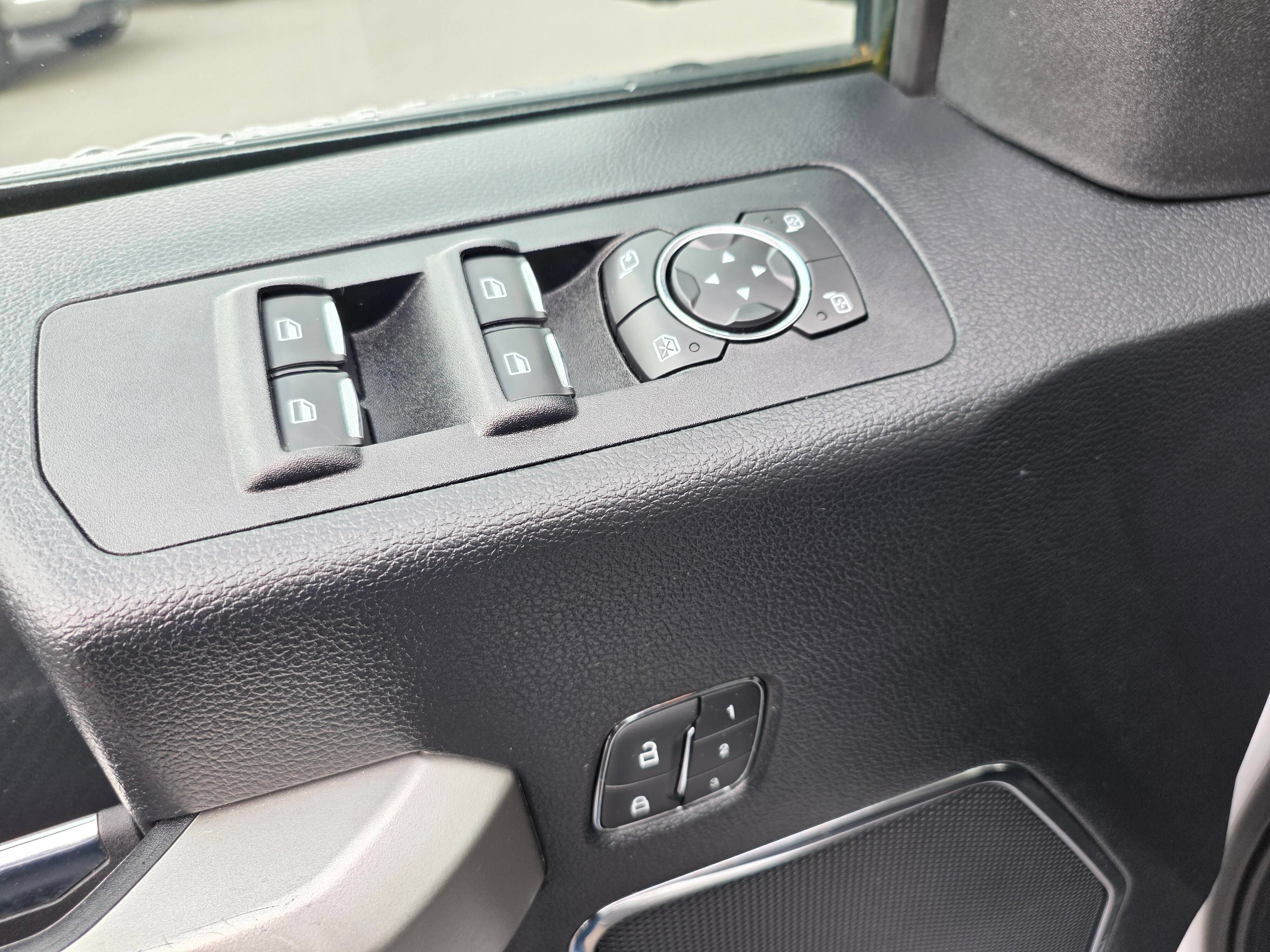 Used 2020 Ford F150 Lariat w/ Equipment Group 502A Luxury AWD/4WD image 24