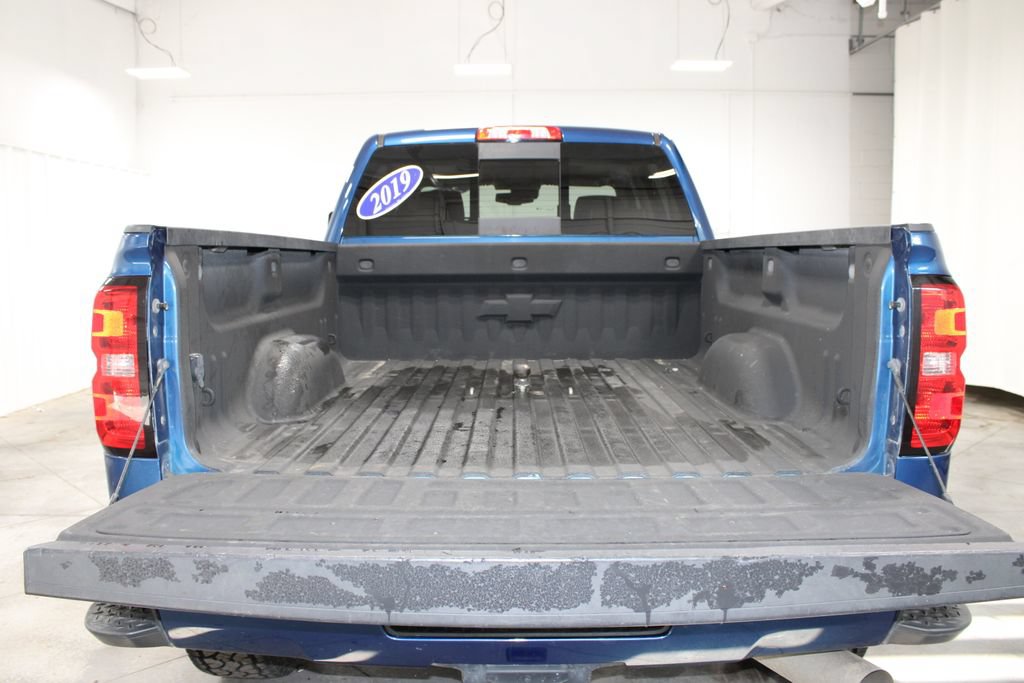 Used 2019 Chevrolet Silverado 2500 High Country w/ Duramax Plus Package AWD/4WD image 19