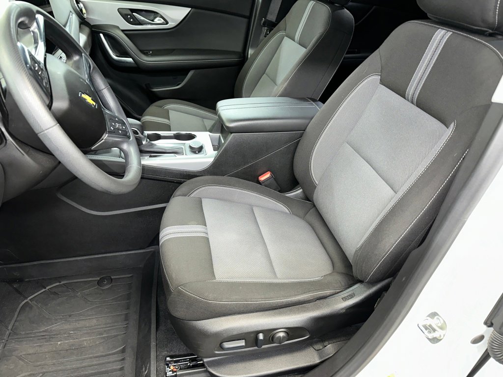 Certified 2024 Chevrolet Blazer LT w/ Convenience Package image 2