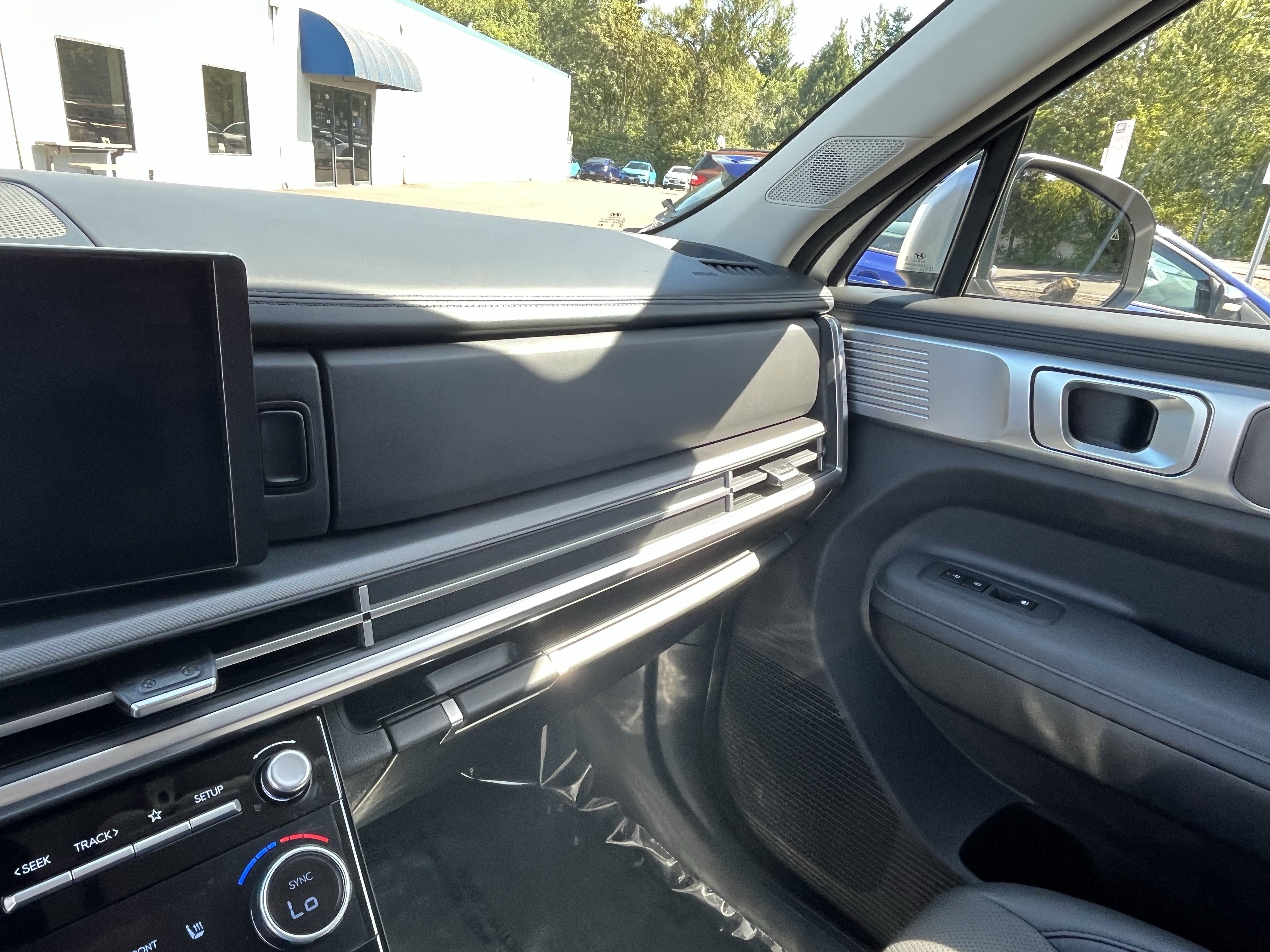 Used 2026 Hyundai Santa Fe SEL AWD/4WD image 22