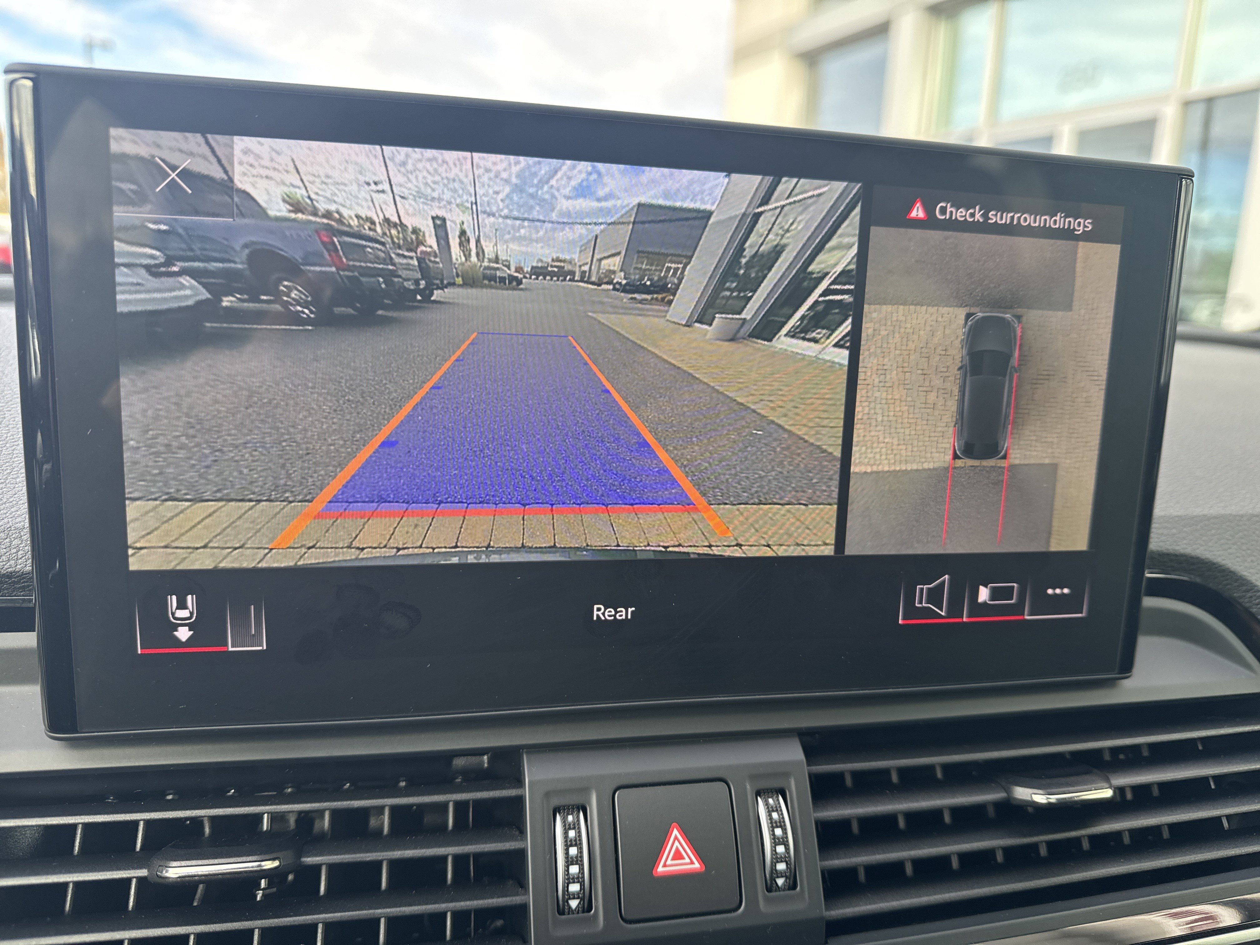 Used 2024 Audi SQ5 Premium Plus w/ Premium Plus Package image 23