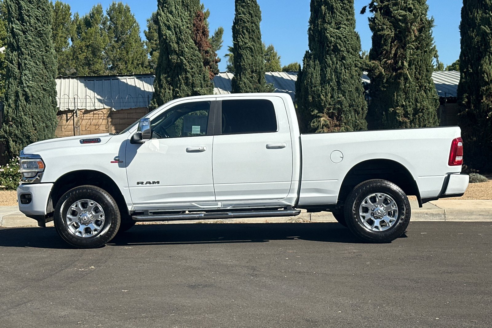 Used 2024 RAM 2500 Laramie AWD/4WD image 7