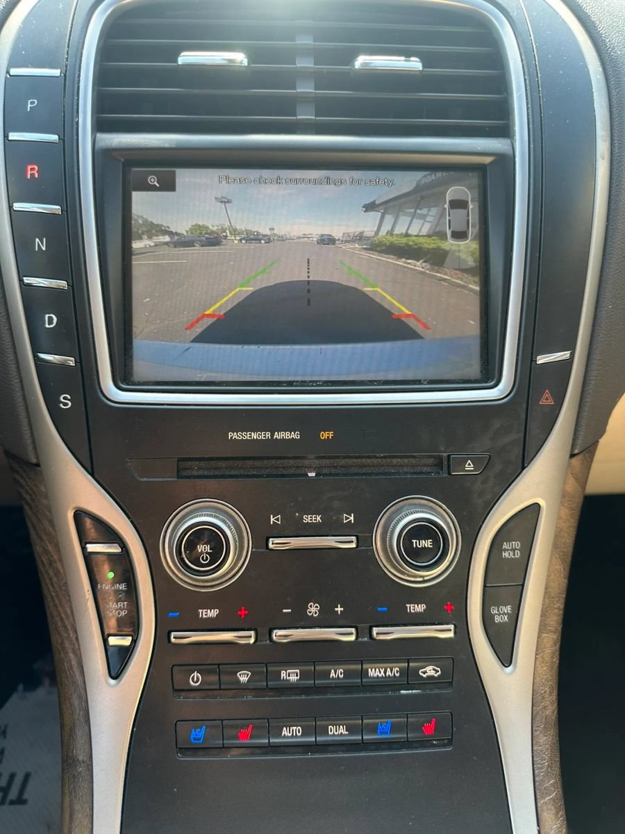 Used 2016 Lincoln MKX Reserve w/ Climate Package AWD/4WD image 19