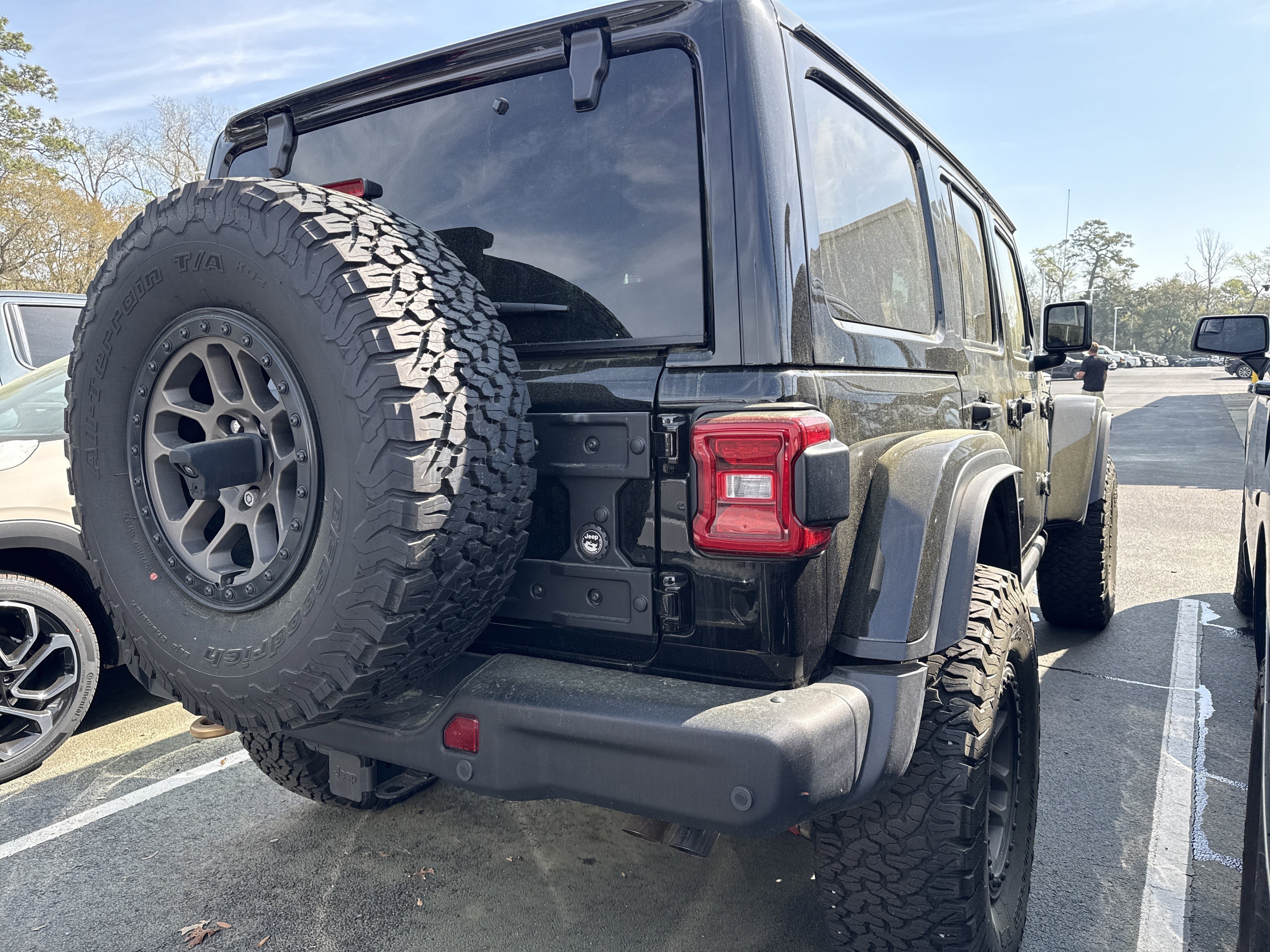Used 2023 Jeep Wrangler Rubicon 392 w/ Xtreme Recon 35" Tire Package image 16