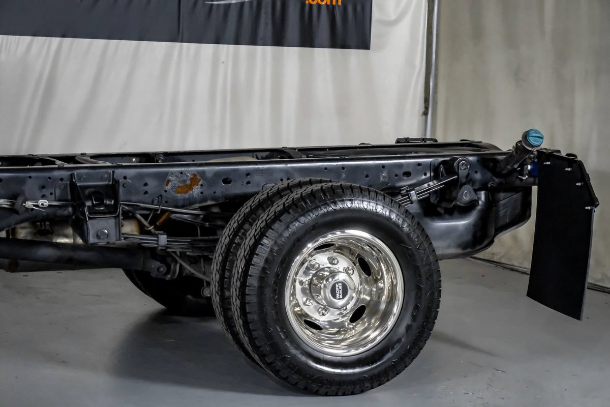 Used 2022 RAM 3500 Tradesman w/ Chrome Appearance Group AWD/4WD image 13