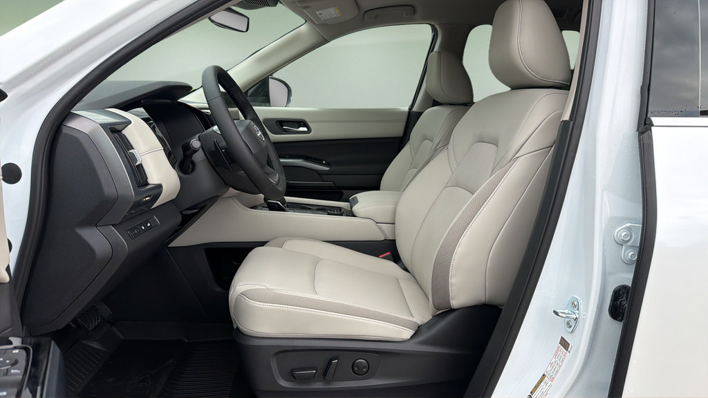 New 2026 Nissan Pathfinder SL AWD/4WD image 19