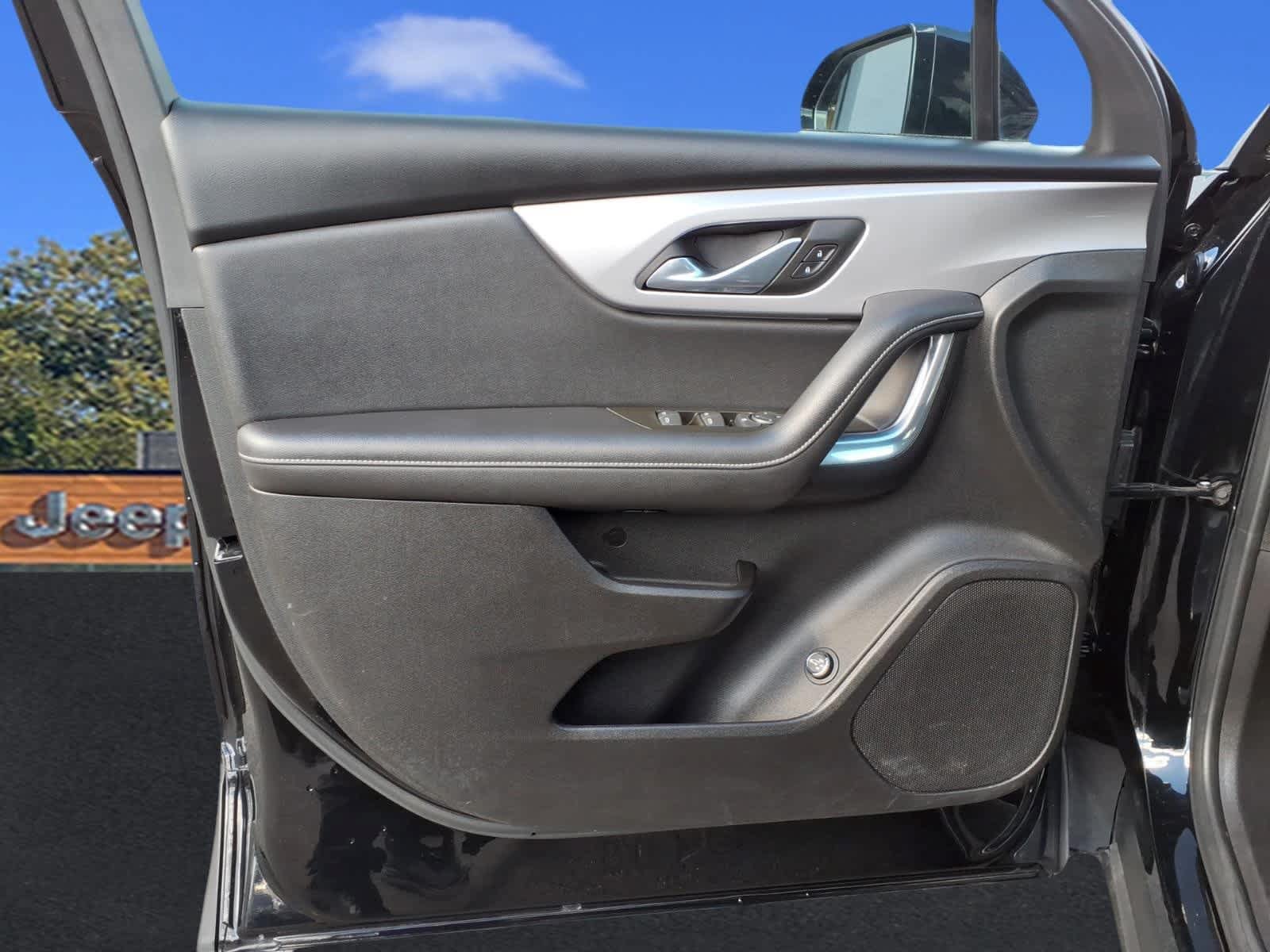 Used 2023 Chevrolet Blazer LT w/ Convenience Package AWD/4WD image 11