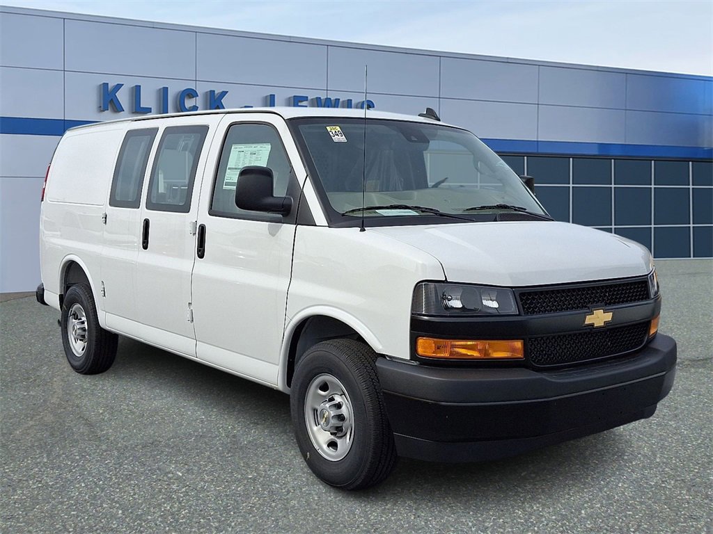 New 2025 Chevrolet Express 3500 w/ Driver Convenience Package