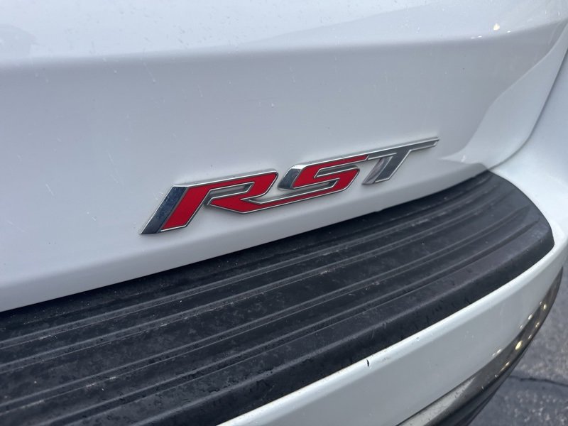 Used 2021 Chevrolet Suburban RST w/ Luxury Package image 9