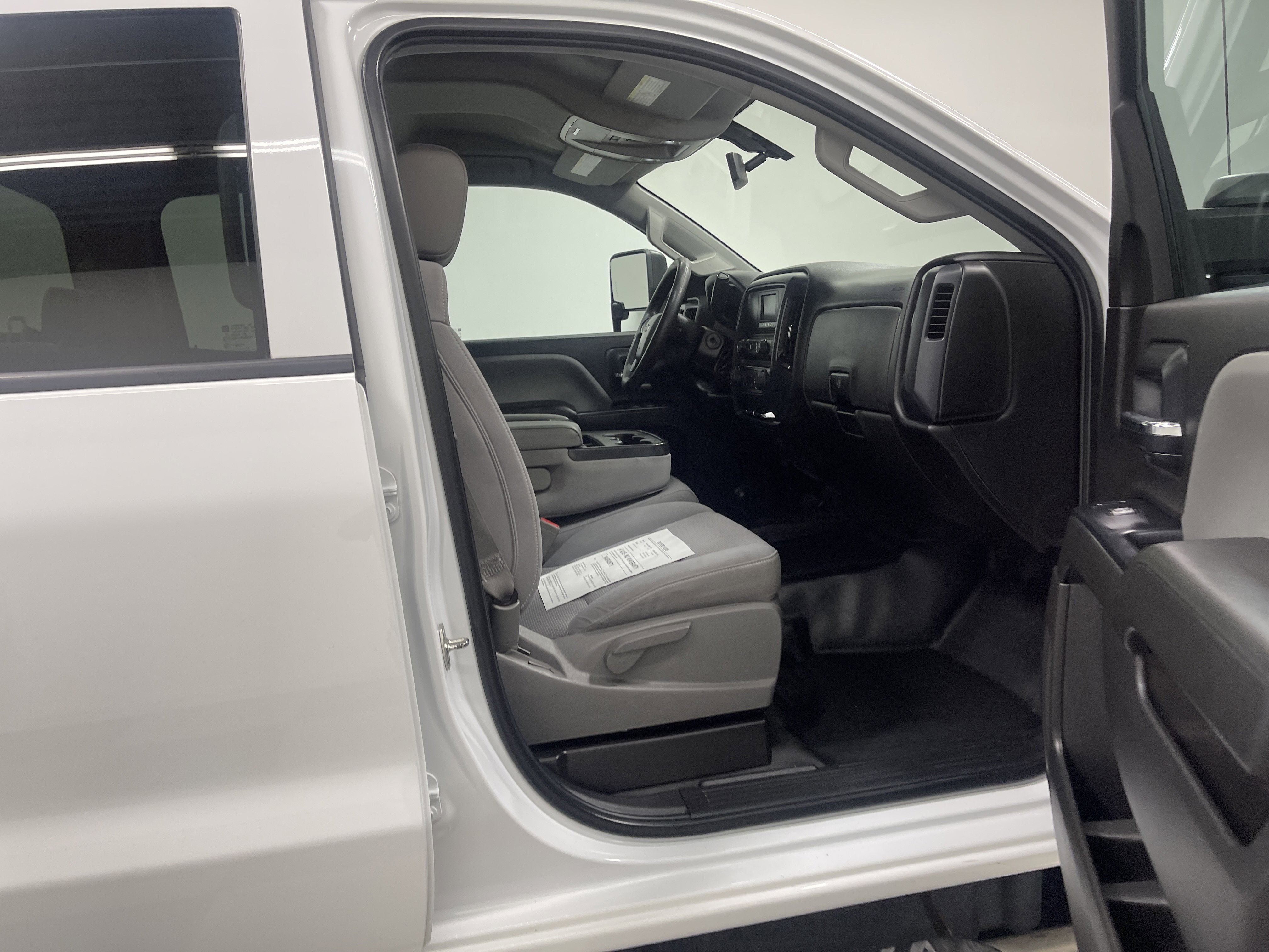 Used 2016 Chevrolet Silverado 2500 W/T w/ WT Convenience Package AWD/4WD image 25