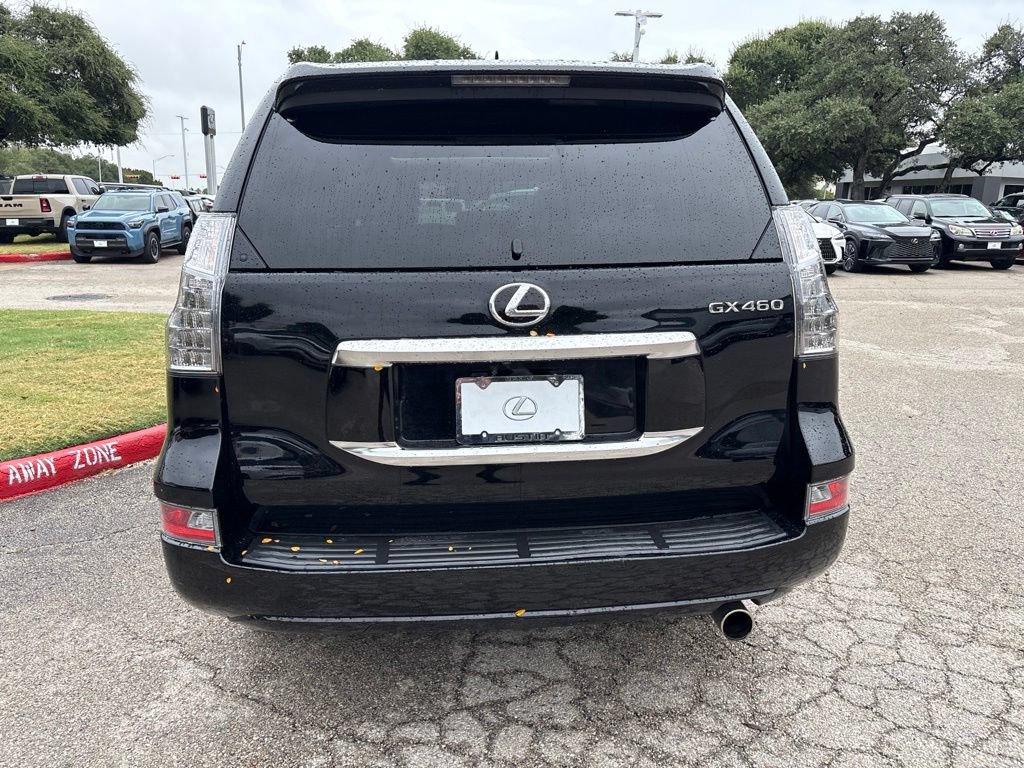 Certified 2022 Lexus GX 460 Luxury w/ Off Road Package AWD/4WD image 4