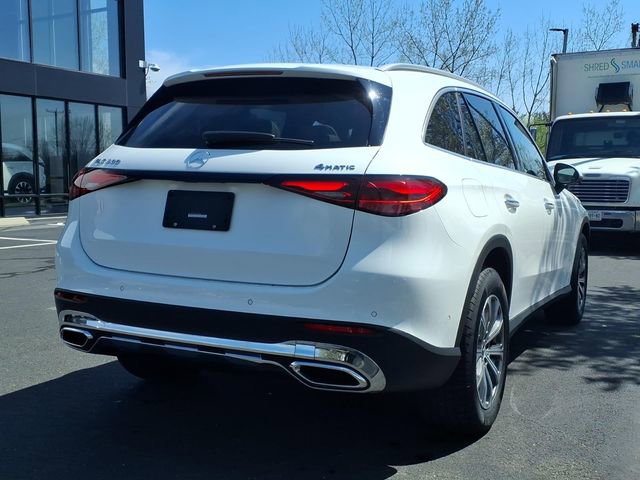 Used 2025 Mercedes-Benz GLC 300 4MATIC image 4