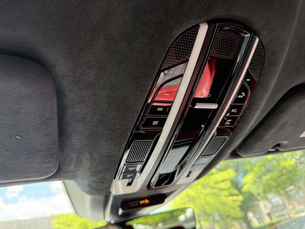 Used 2021 Porsche Cayenne GTS AWD/4WD image 24