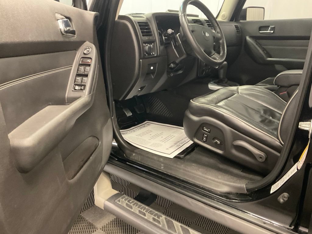 Used 2009 HUMMER H3T Luxury AWD/4WD image 9