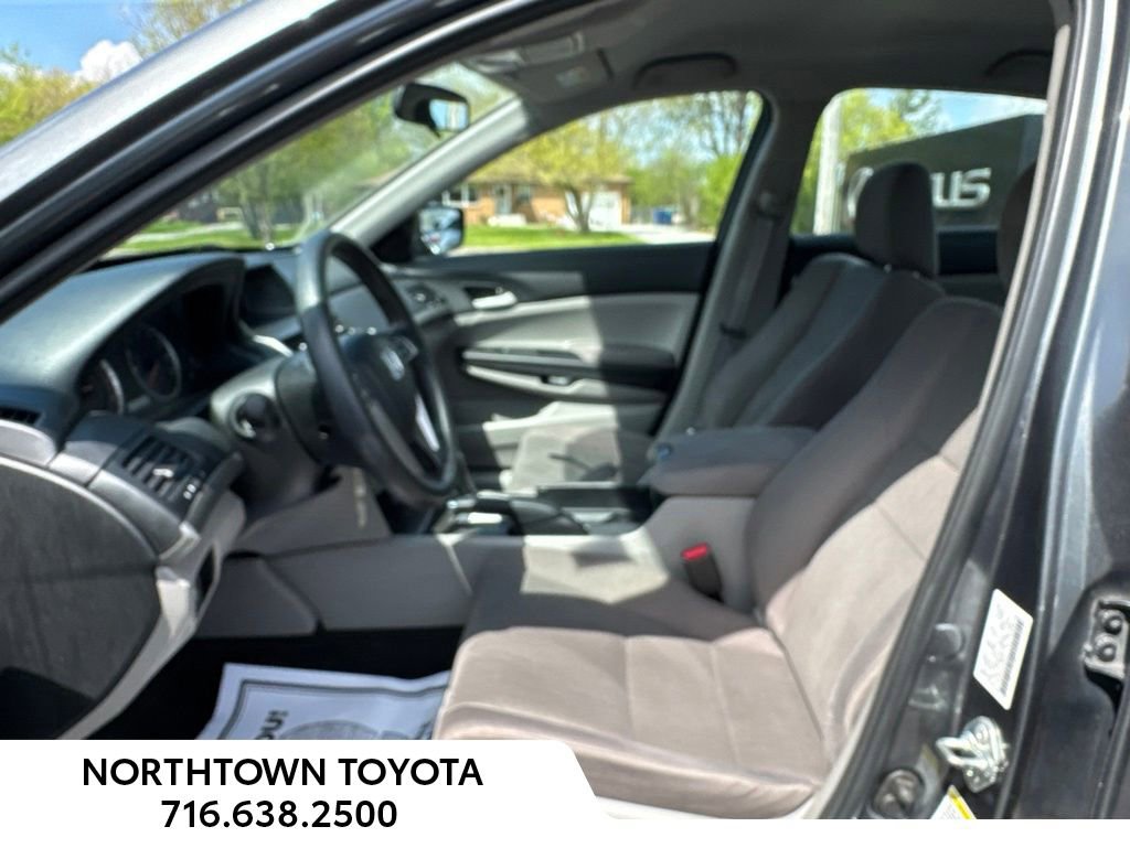 Used 2012 Honda Accord LX image 29