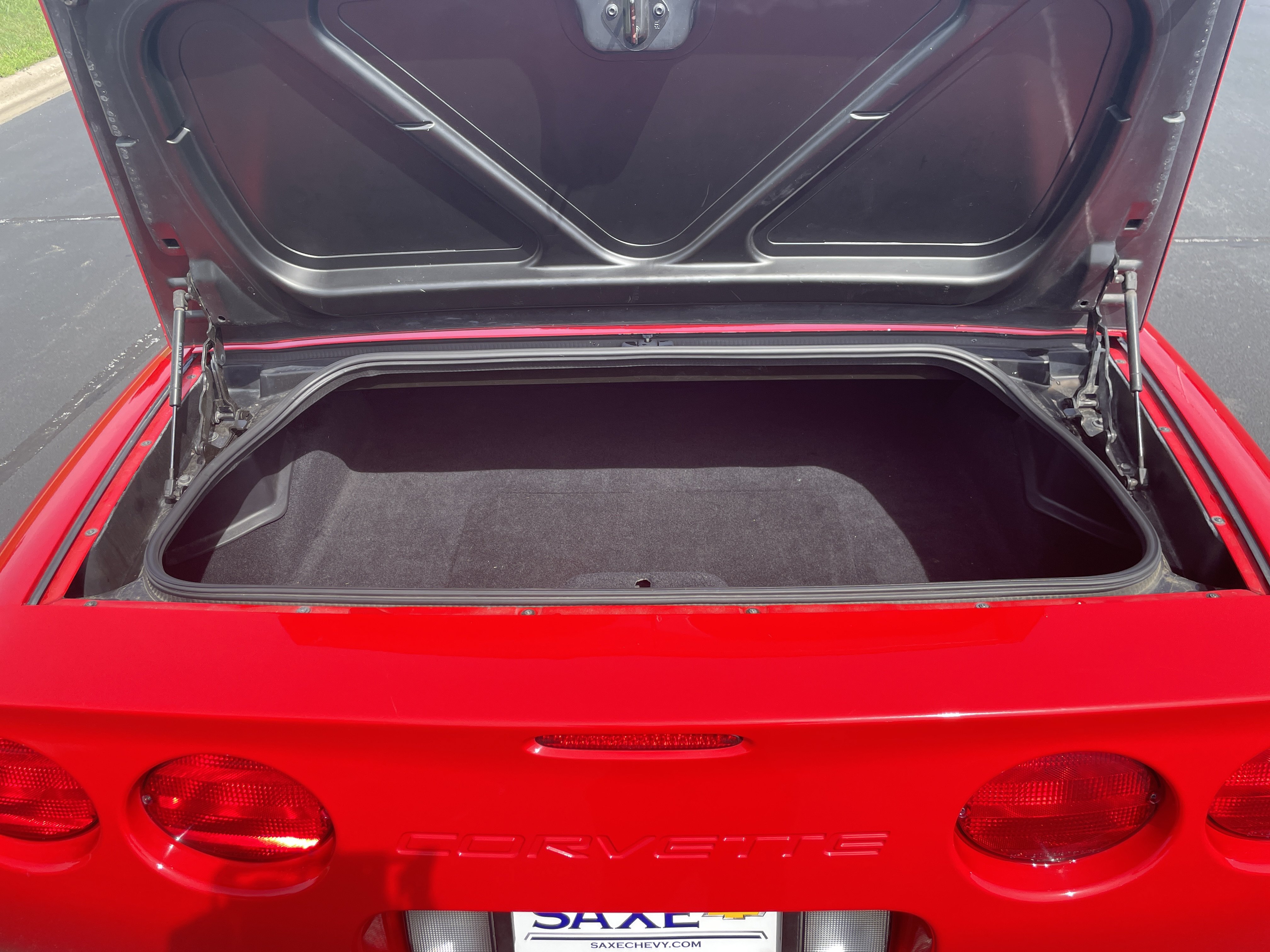 Used 2001 Chevrolet Corvette Convertible w/ Preferred Equipment Group2 RWD image 20