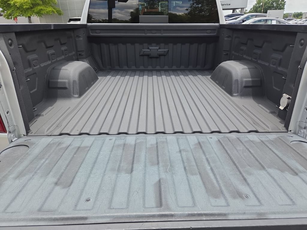 Used 2022 Chevrolet Silverado 1500 LT Trail Boss w/ LT Trail Boss Premium Package AWD/4WD image 16