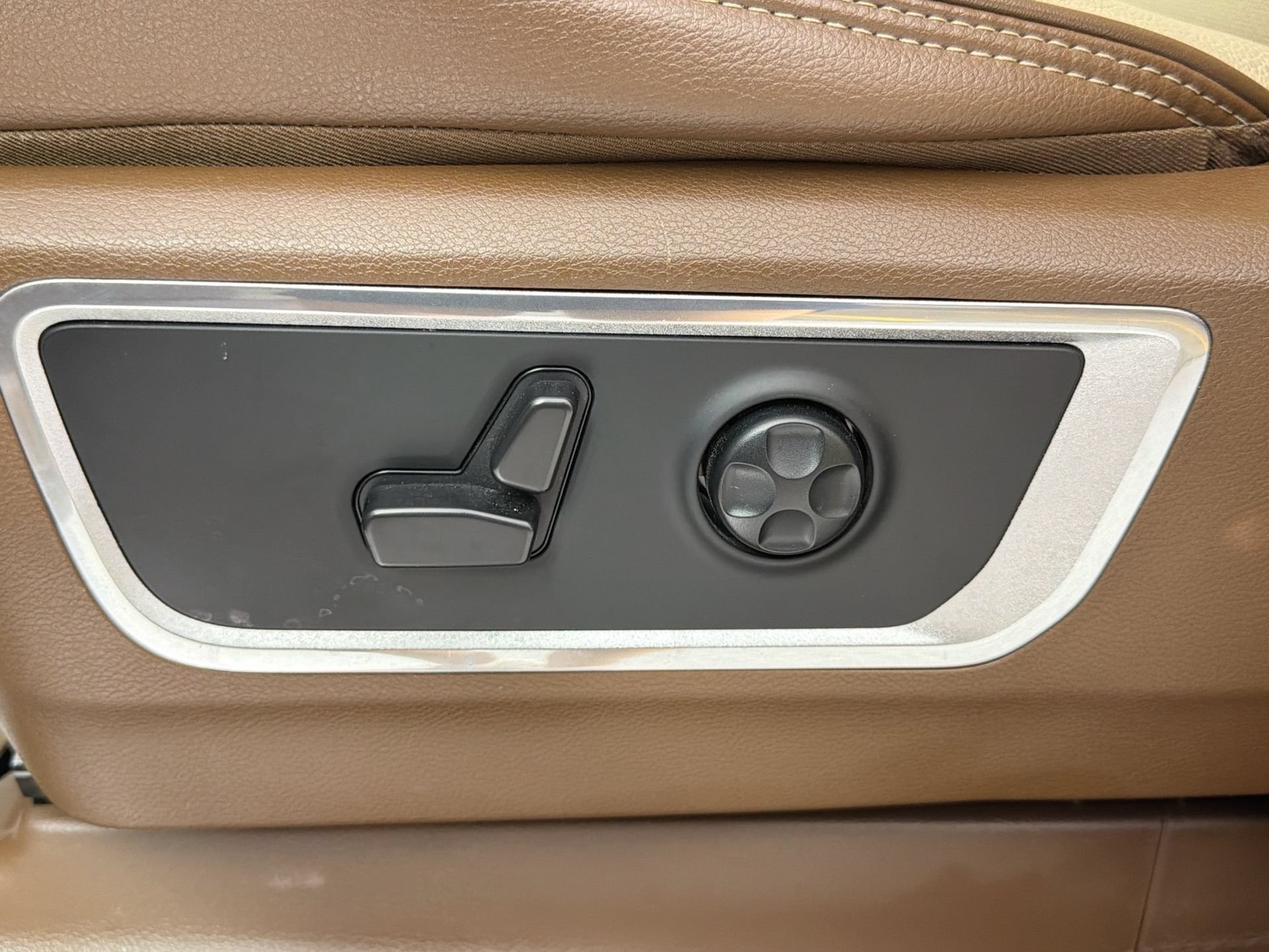 Used 2021 RAM 1500 Laramie RWD image 18