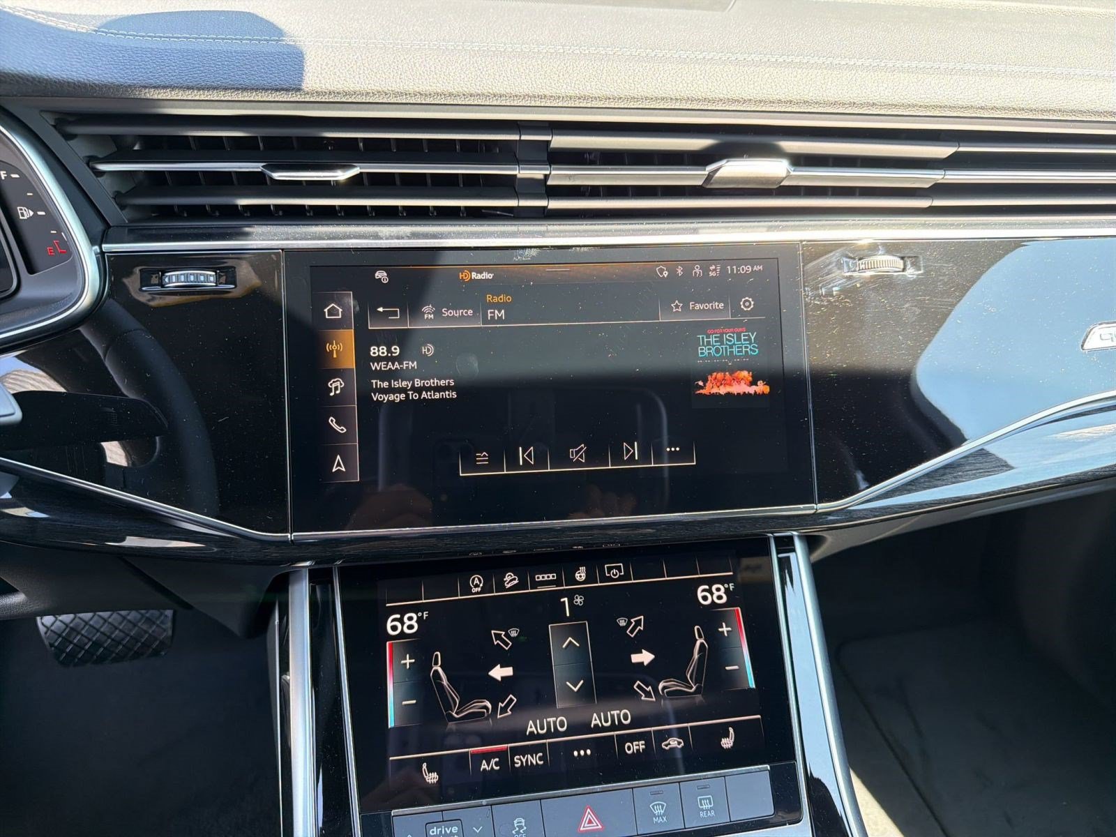 New 2026 Audi Q7 2.0T Premium w/ Convenience Plus Package AWD/4WD image 22