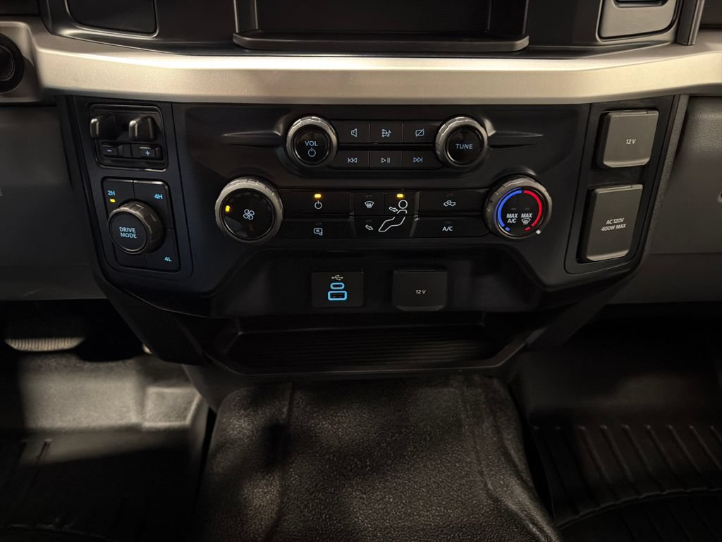 Used 2024 Ford F450 XLT AWD/4WD image 6