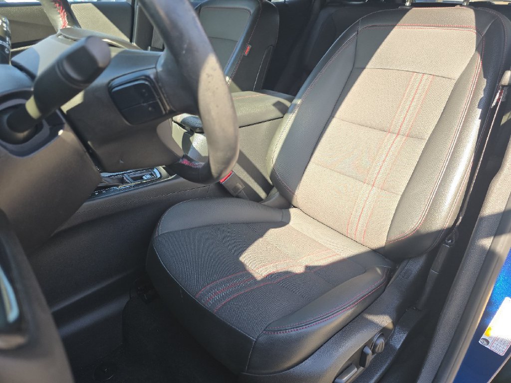 Used 2023 Chevrolet Equinox RS FWD image 21