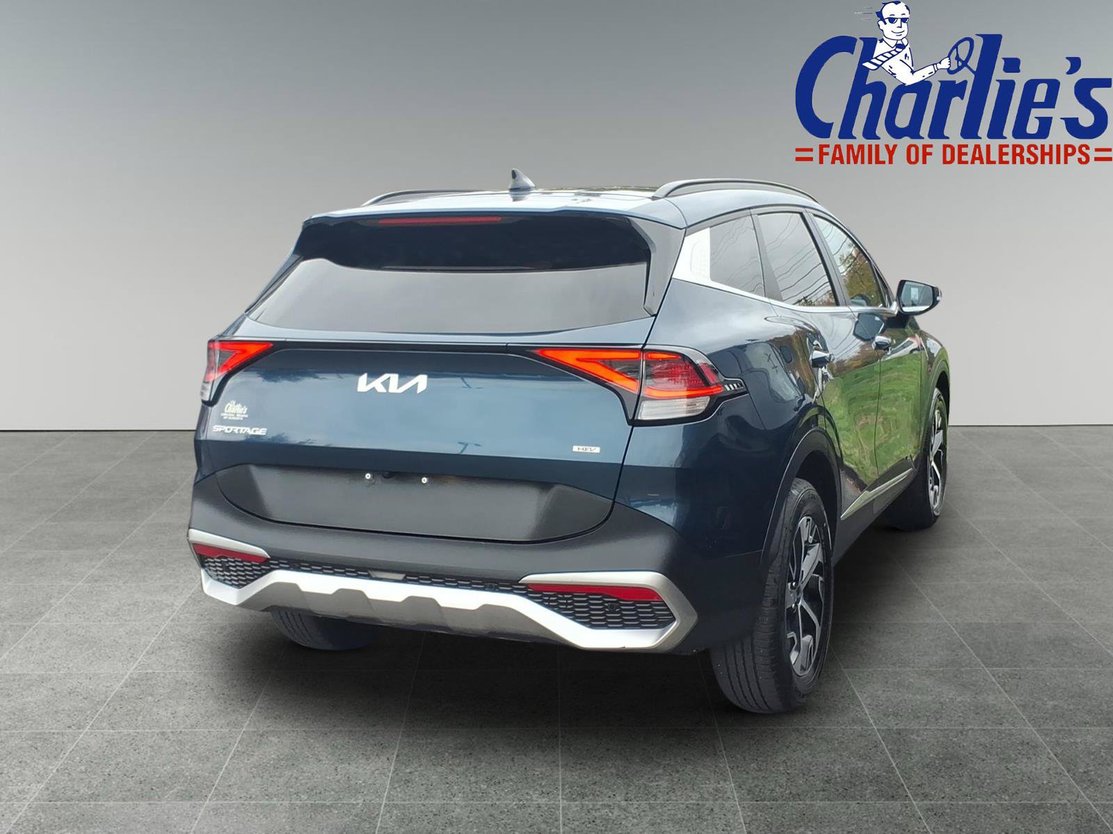 Used 2023 Kia Sportage EX w/ EX Premium Package AWD/4WD image 4