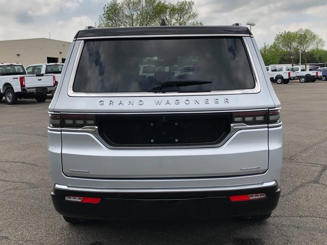 Used 2022 Jeep Grand Wagoneer Series II w/ Convenience Group III image 32