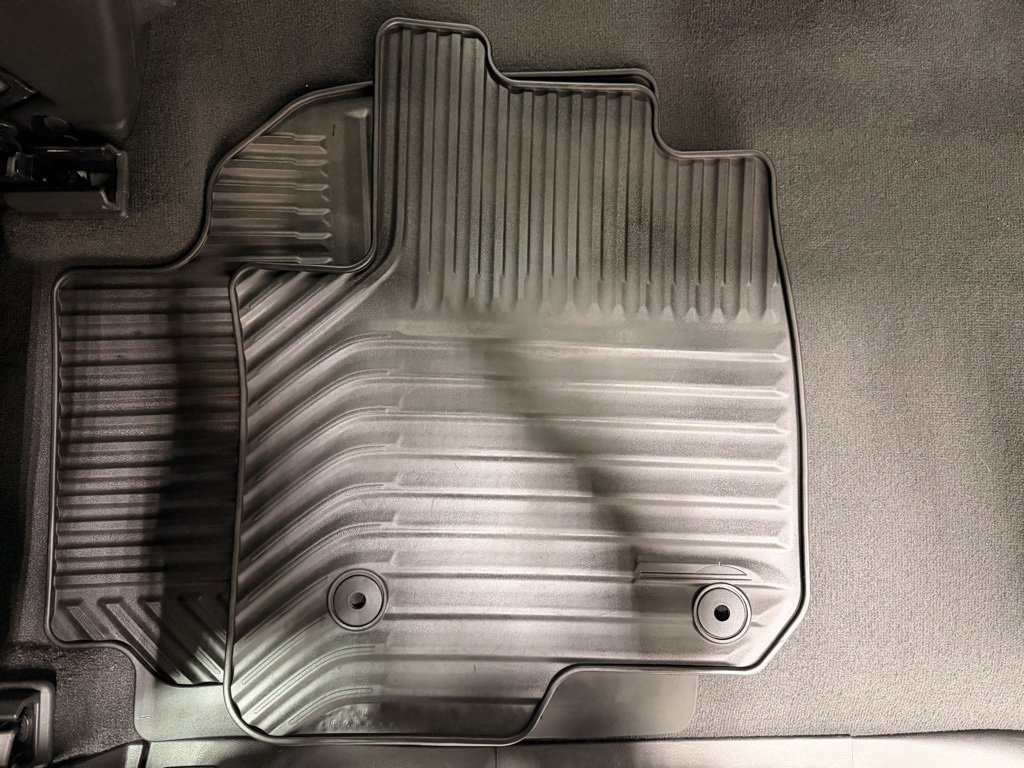 Used 2025 Chevrolet Silverado 1500 LT image 21