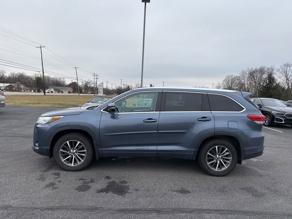 Used 2018 Toyota Highlander XLE image 4
