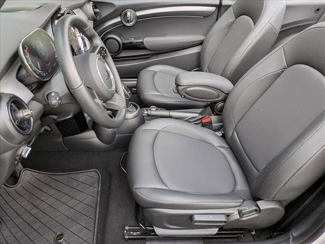 Used 2024 MINI Cooper Cooper image 15