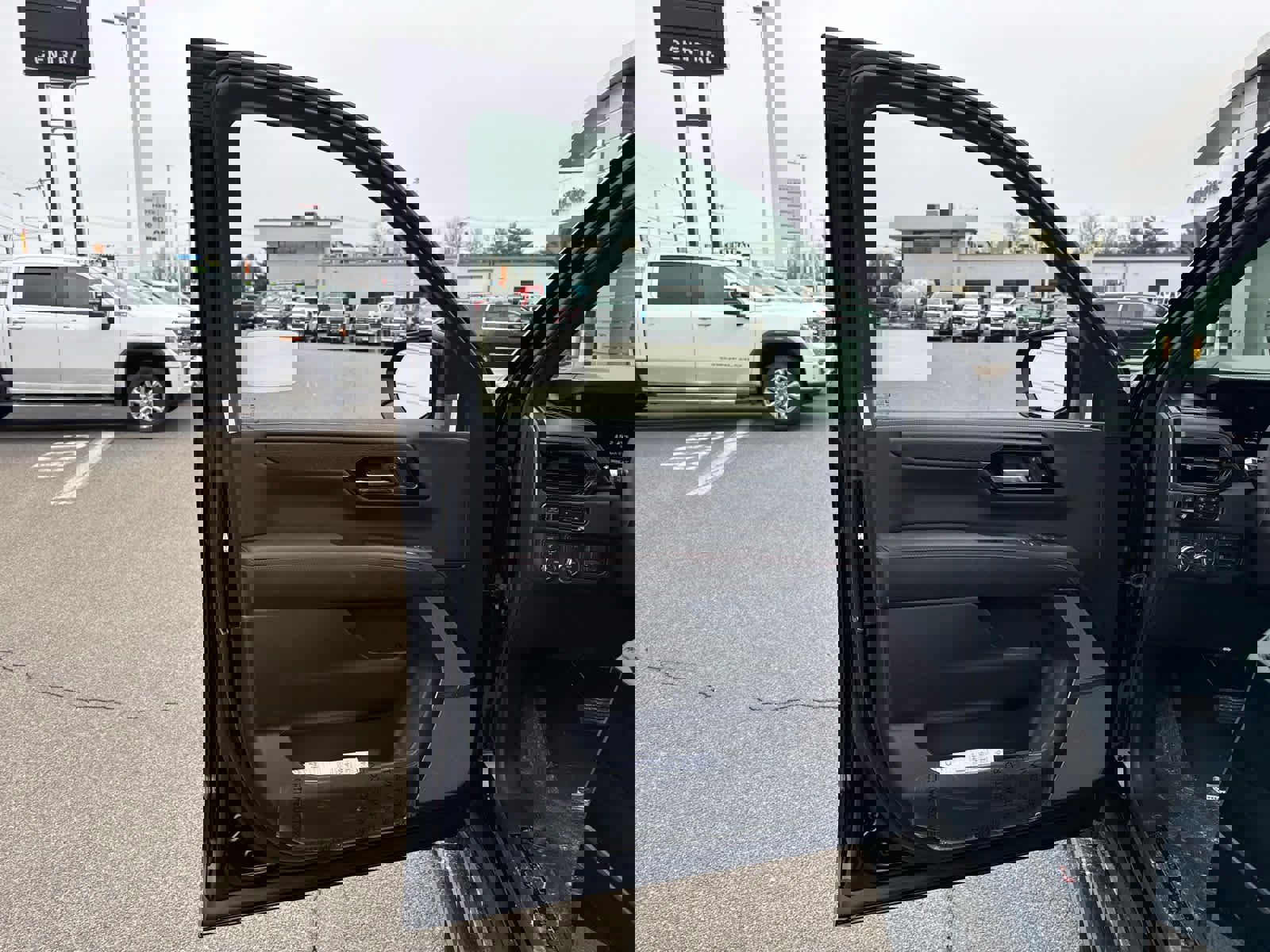 New 2026 GMC Yukon AT4 Ultimate image 12