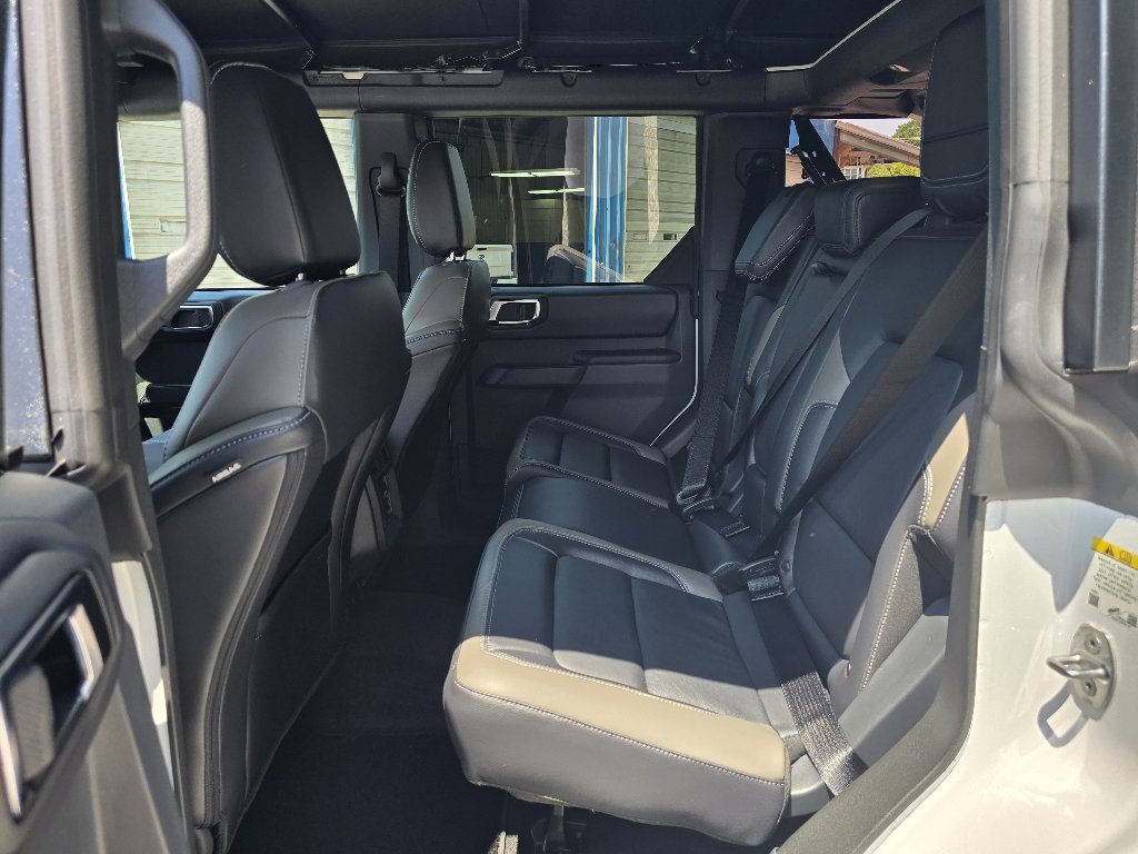 New 2025 Ford Bronco Outer Banks w/ Sasquatch Package image 11