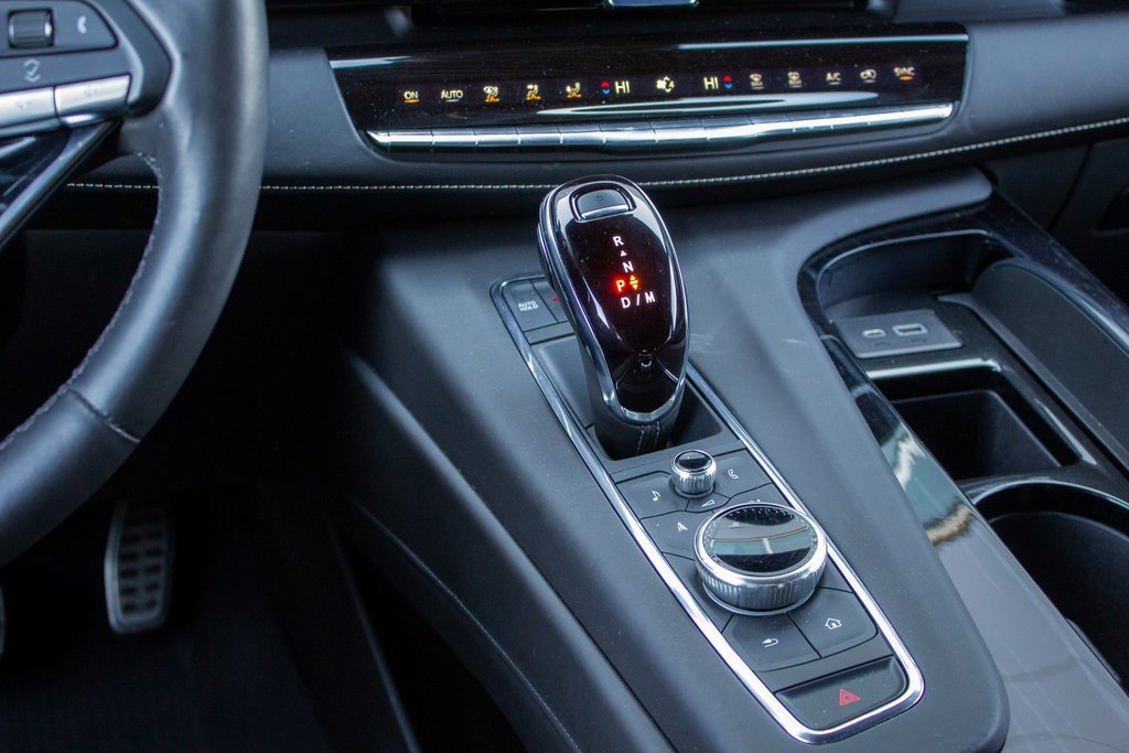 Used 2023 Cadillac Escalade V w/ LPO, ONYX Package image 21