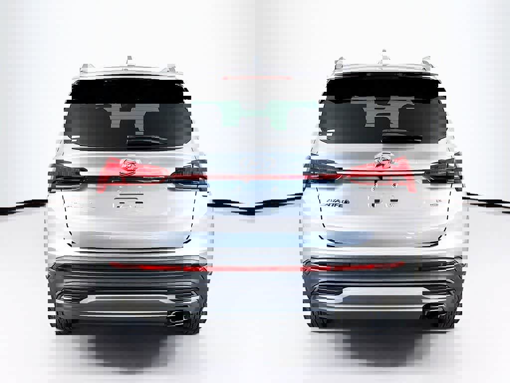 Used 2023 Hyundai Santa Fe SEL AWD/4WD image 5