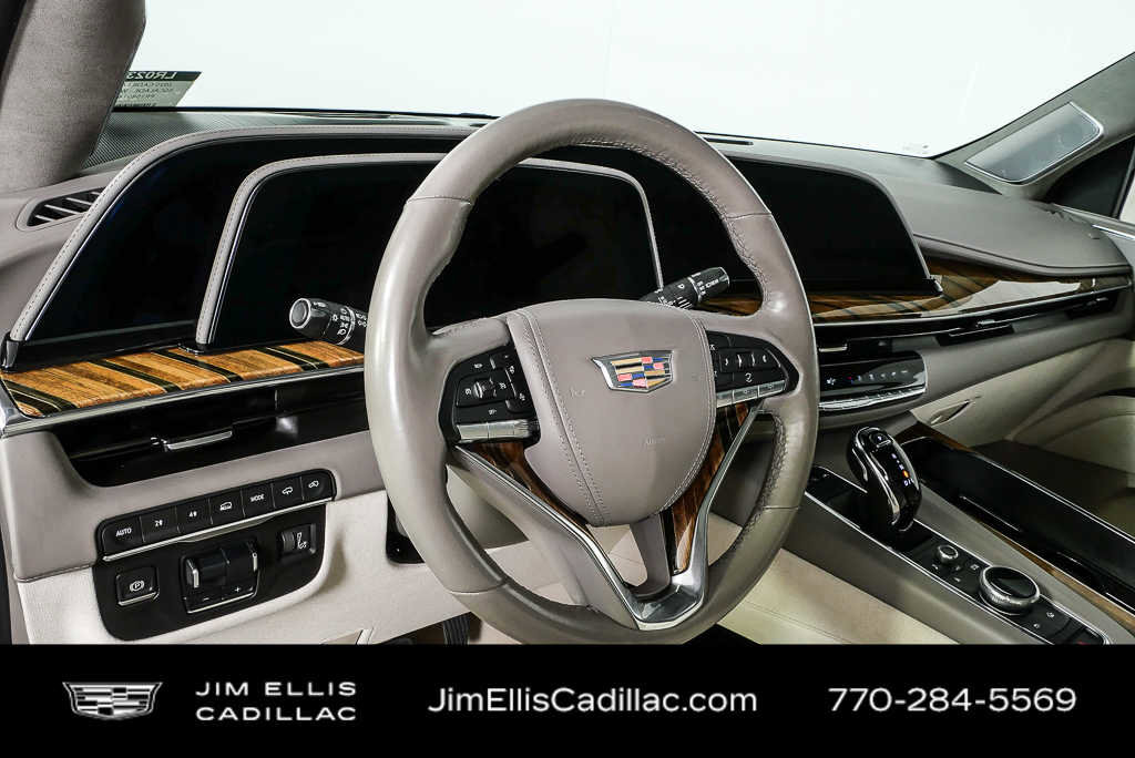 Used 2023 Cadillac Escalade Premium Luxury Platinum image 4