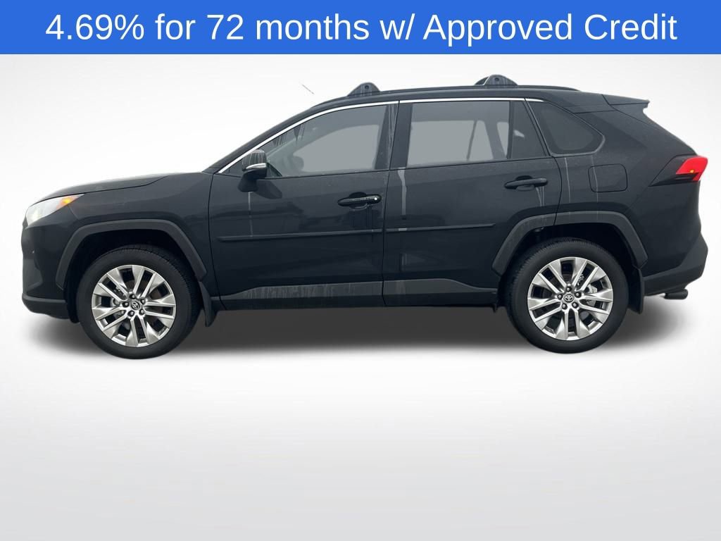 Used 2025 Toyota RAV4 XLE Premium image 8