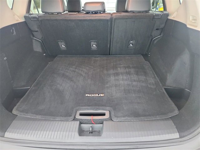 Used 2021 Nissan Rogue SV w/ Premium Package image 39