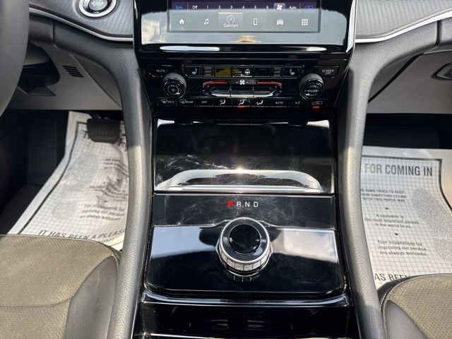 Used 2023 Jeep Grand Cherokee L Laredo AWD/4WD image 18
