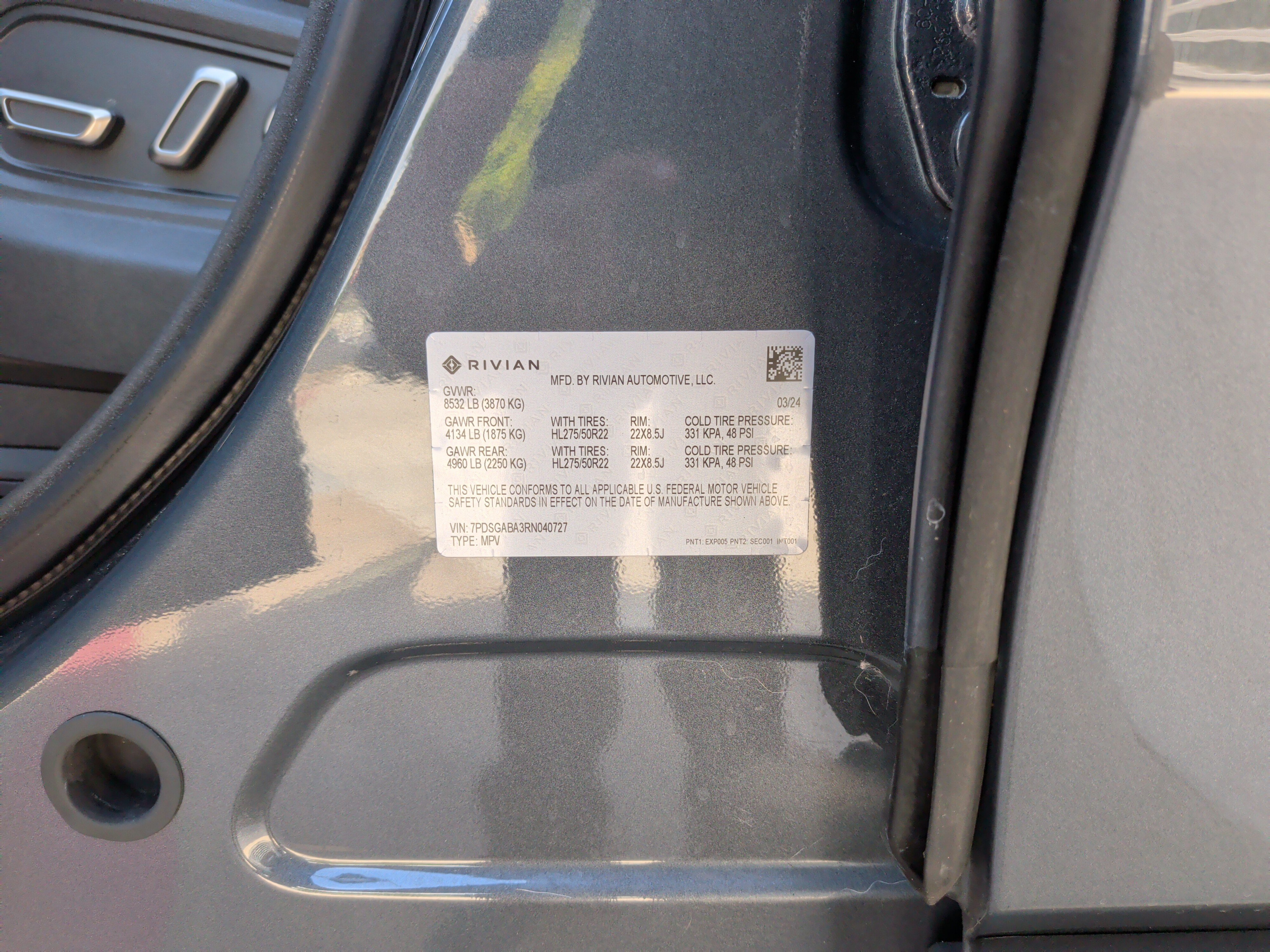 Used 2024 Rivian R1S Adventure AWD/4WD image 36