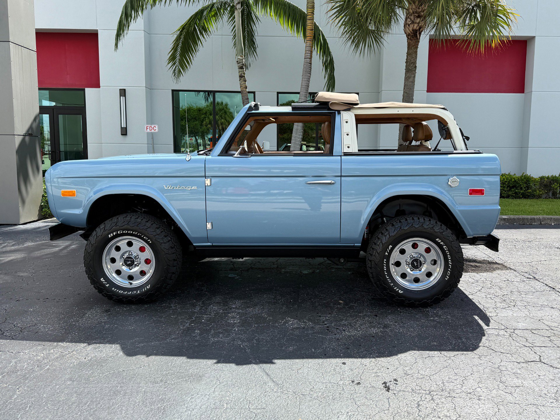 Used 2023 Ford Bronco Black Diamond image 19