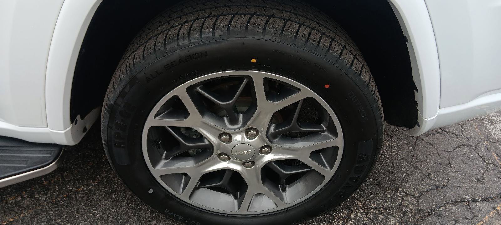 Used 2020 Jeep Grand Cherokee Overland image 15