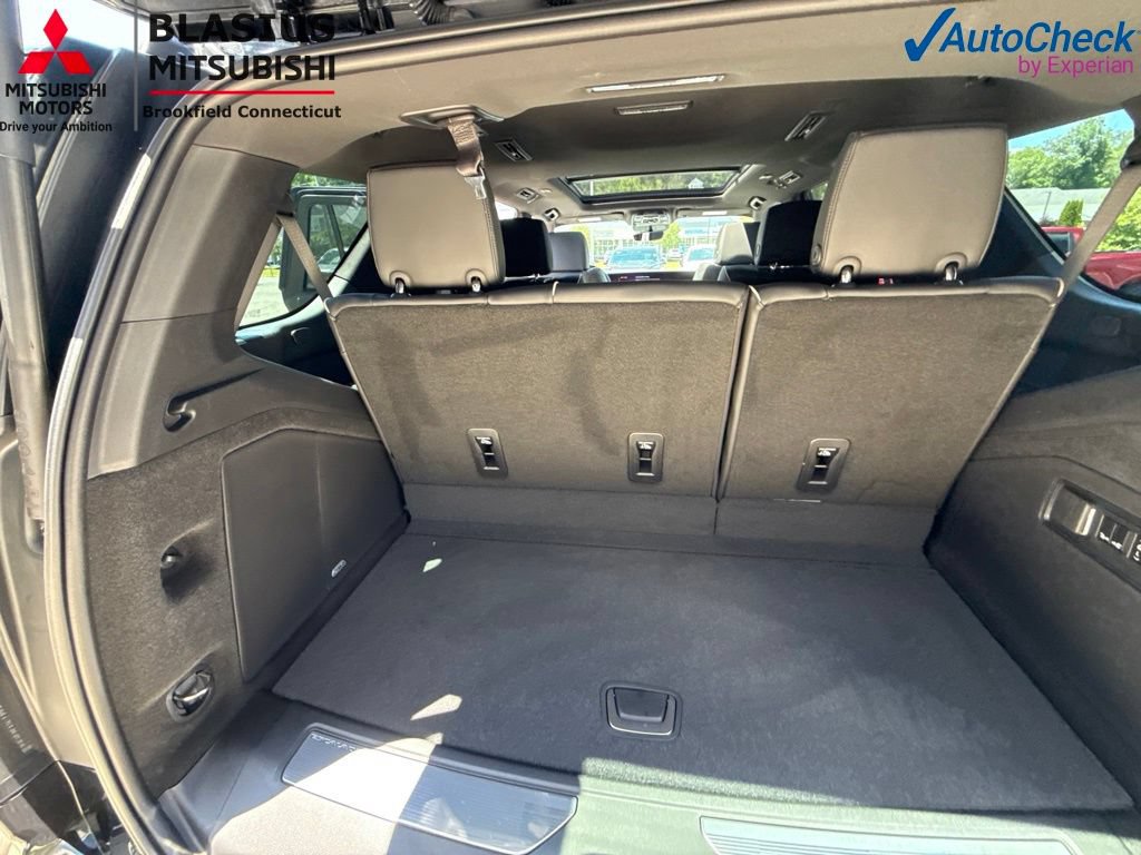 Used 2026 Cadillac Escalade Luxury AWD/4WD image 50