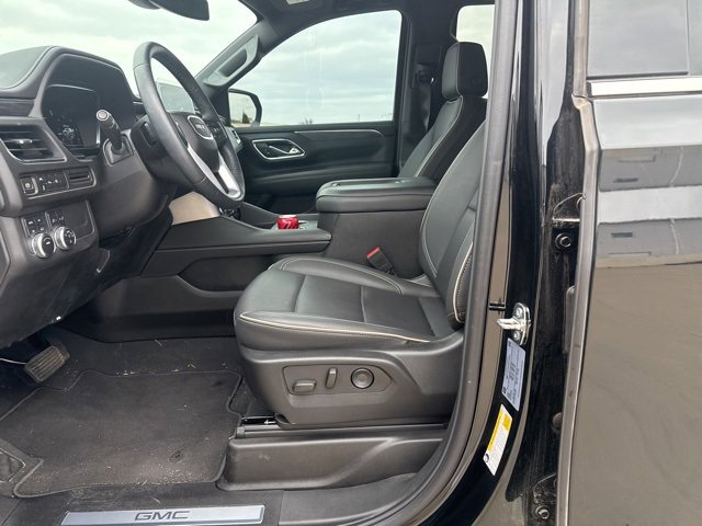 Used 2024 GMC Yukon SLT image 10